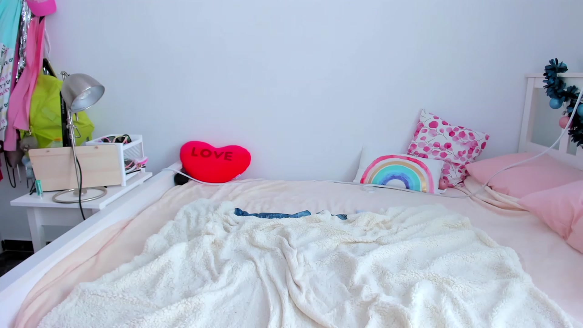 Gallery image thumbnail from PrincessSonya's myfreecams stream on, 02/23/2023, 16:27 image 10 of 20