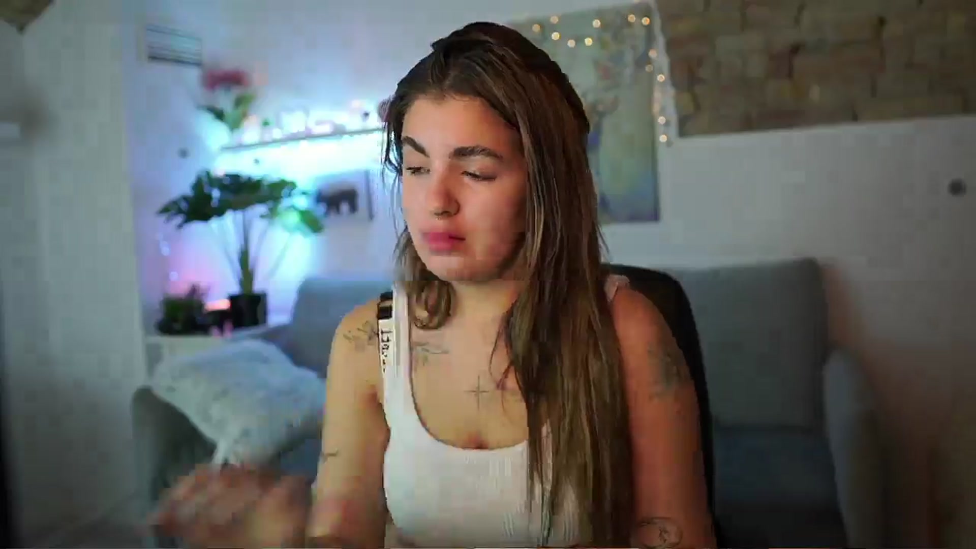 Gallery image thumbnail from PrincessSwan's myfreecams stream on, 01/08/2025, 16:48 image 6 of 20