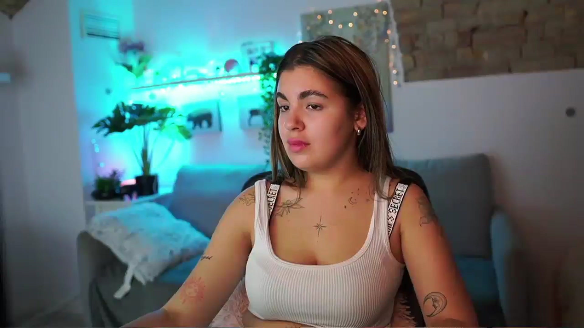 Gallery image thumbnail from PrincessSwan's myfreecams stream on, 01/08/2025, 19:40 image 11 of 20