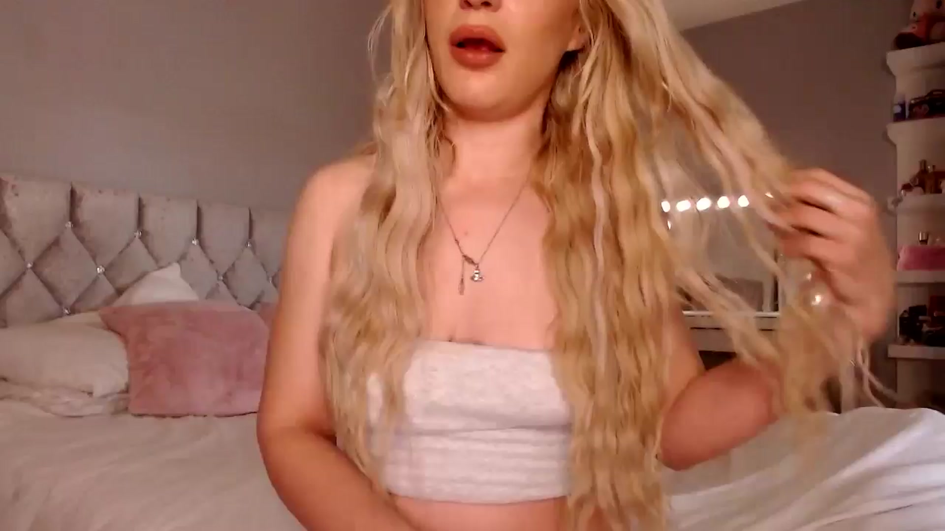 Gallery image thumbnail from PrincessXTC's myfreecams stream on, 07/15/2024, 10:53 image 16 of 20