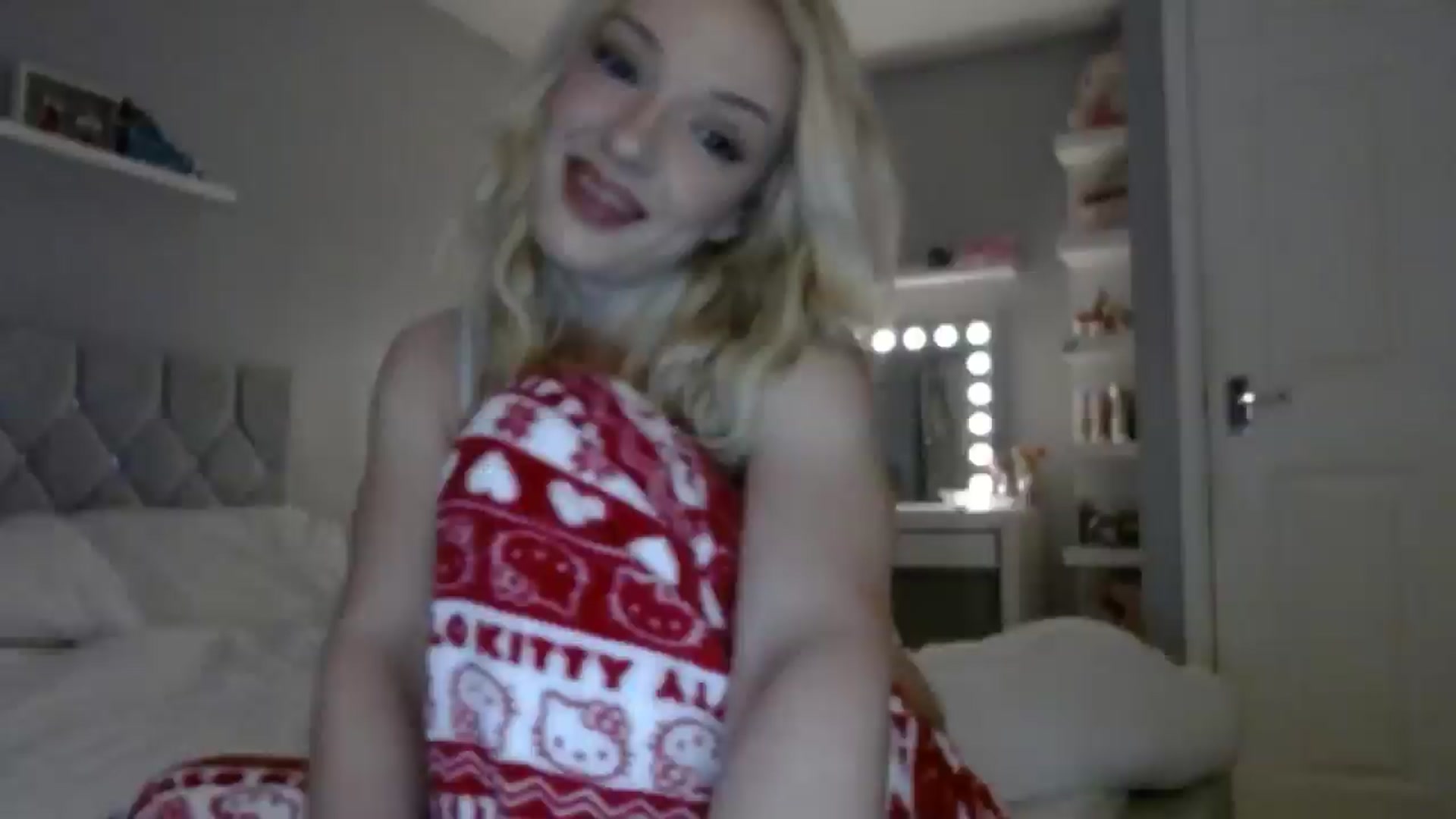 Gallery image thumbnail from PrincessXTC's myfreecams stream on, 12/12/2024, 13:18 image 15 of 20