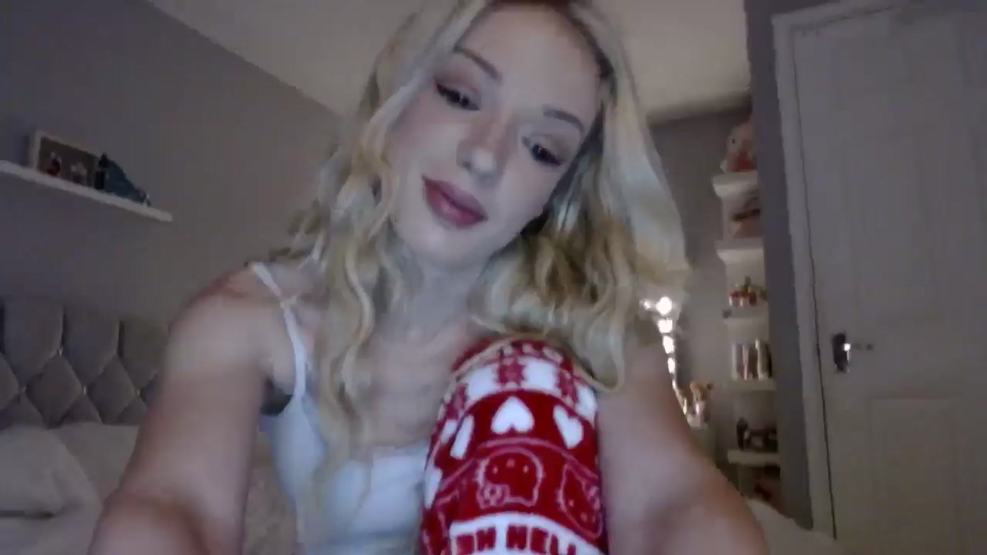 Gallery image thumbnail from PrincessXTC's myfreecams stream on, 12/12/2024, 13:18 image 10 of 20