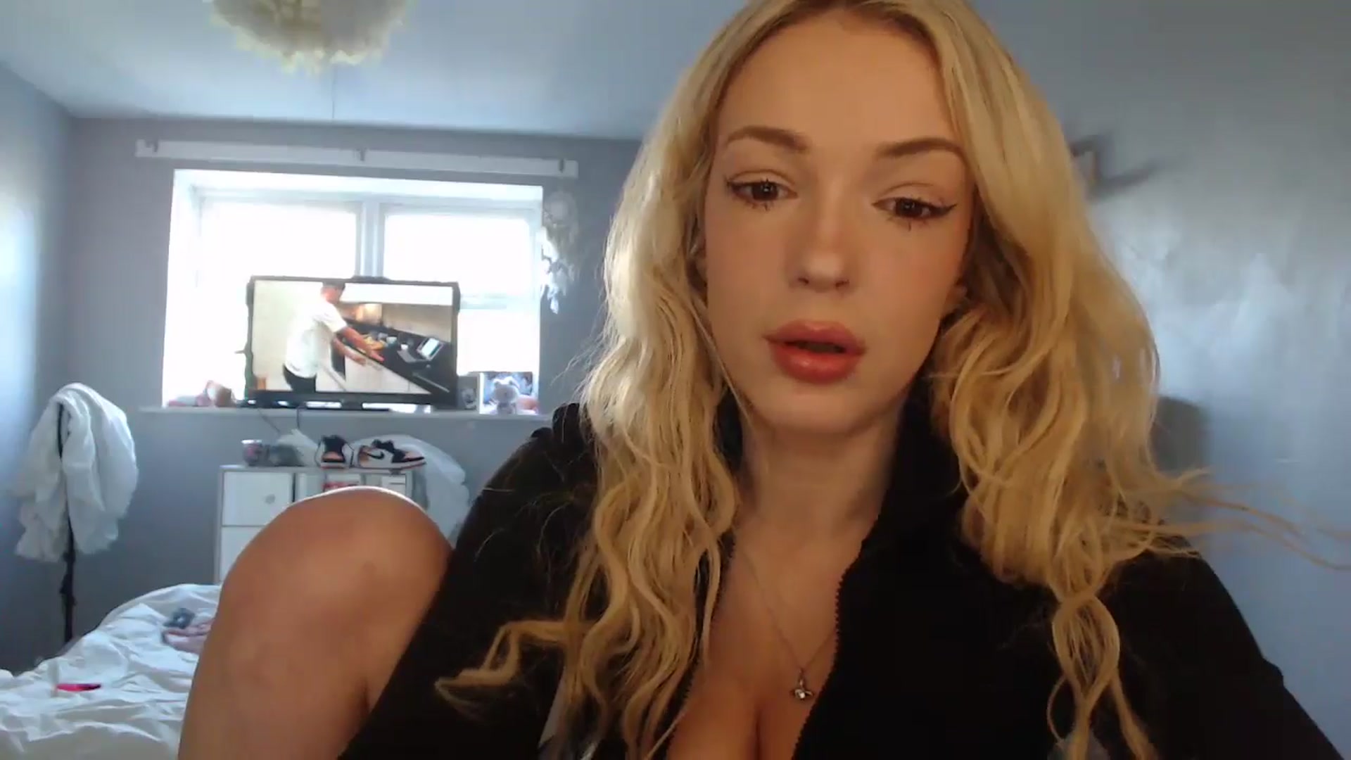 Gallery image thumbnail from PrincessXTC's myfreecams stream on, 01/09/2025, 12:12 image 18 of 20