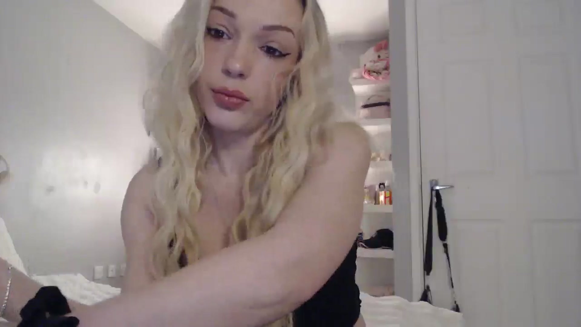Gallery image thumbnail from PrincessXTC's myfreecams stream on, 03/03/2025, 11:03 image 20 of 20