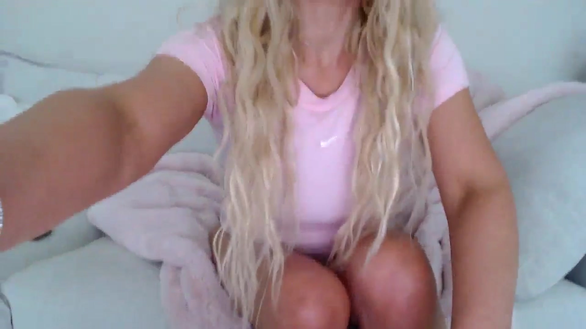 Gallery image thumbnail from PrincessXTC's myfreecams stream on, 06/12/2025, 11:46 image 7 of 20