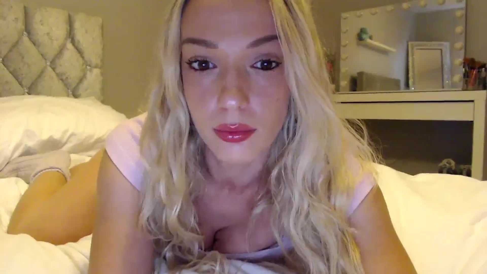 Gallery image thumbnail from PrincessXTC's myfreecams stream on, 09/08/2025, 12:14 image 7 of 20