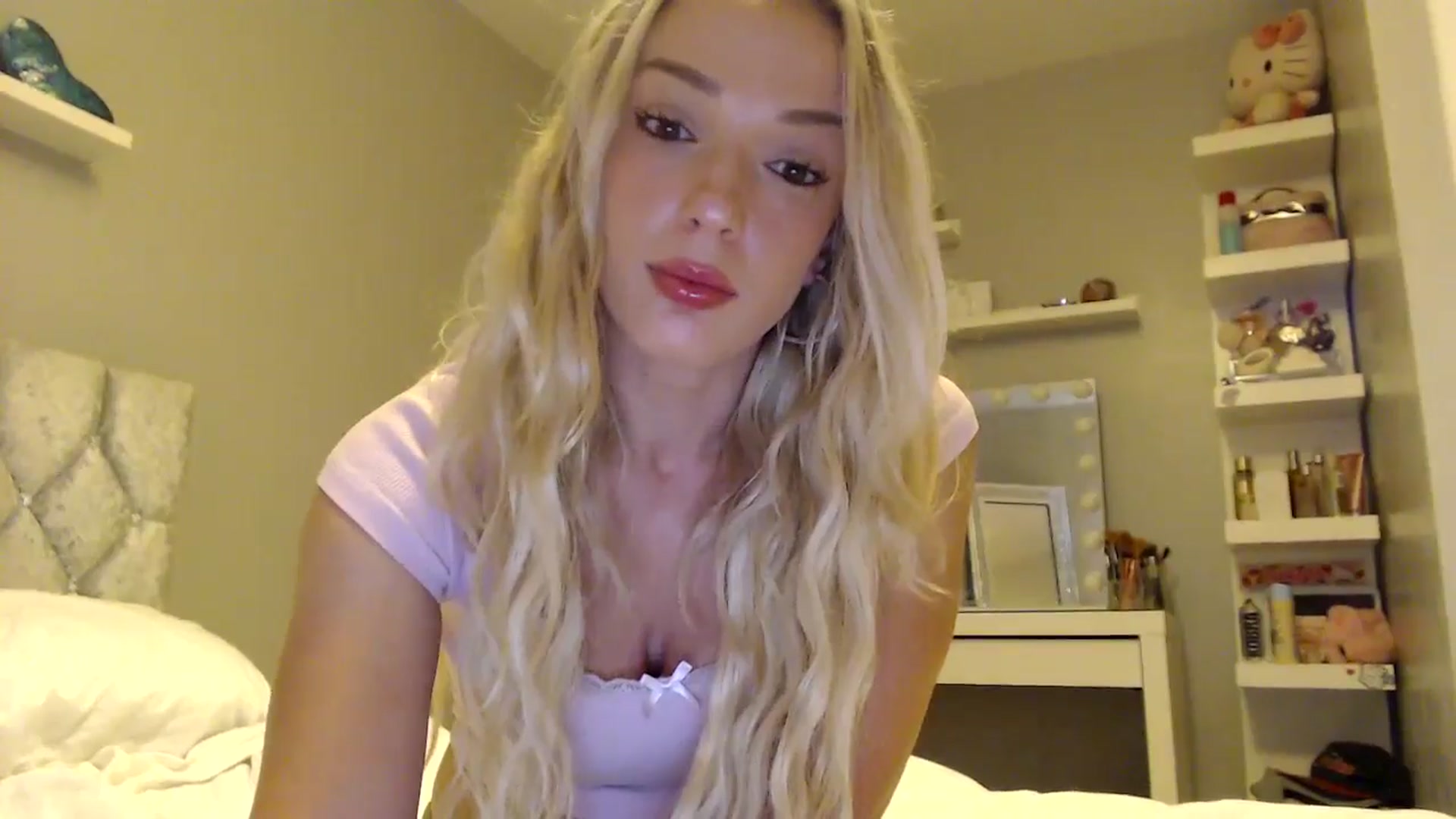 Gallery image thumbnail from PrincessXTC's myfreecams stream on, 09/08/2025, 12:14 image 13 of 20