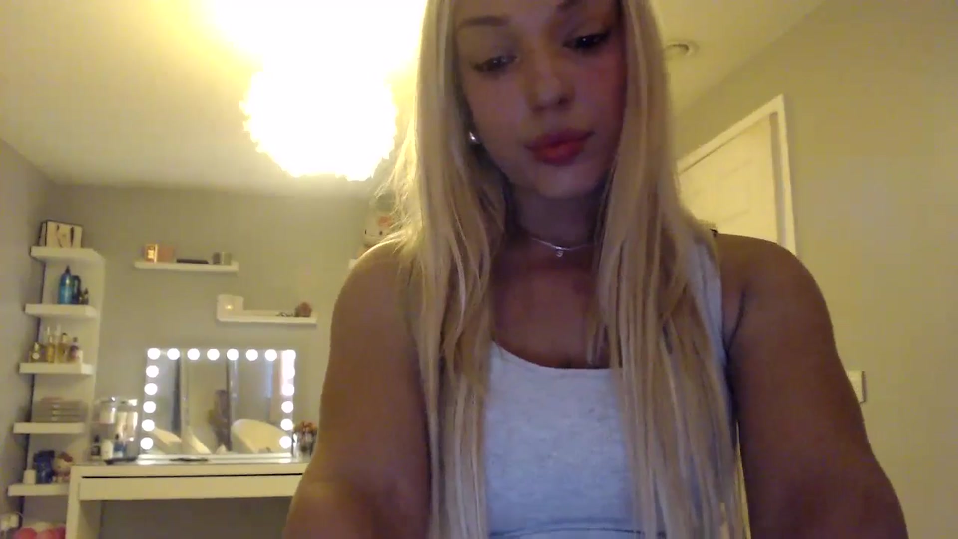 Gallery image thumbnail from PrincessXTC's myfreecams stream on, 09/22/2025, 12:40 image 17 of 20