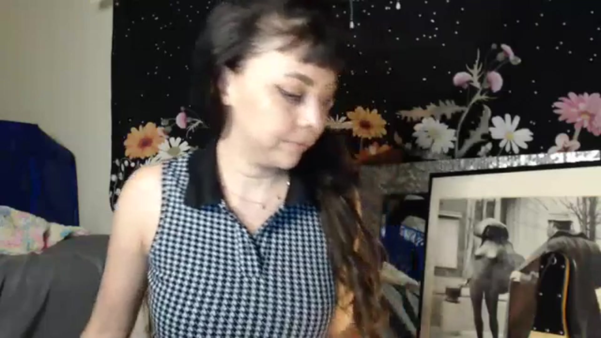Gallery image thumbnail from PrincessZoe's myfreecams stream on, 07/16/2023, 05:07 image 7 of 20