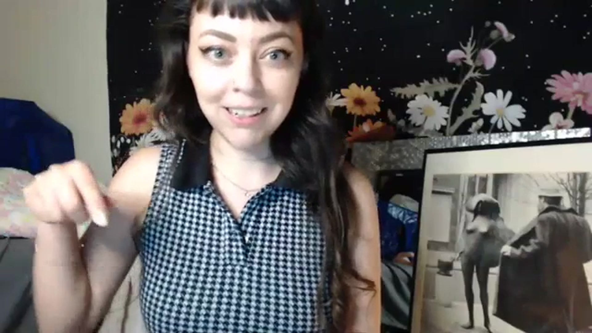 Gallery image thumbnail from PrincessZoe's myfreecams stream on, 07/16/2023, 05:07 image 8 of 20