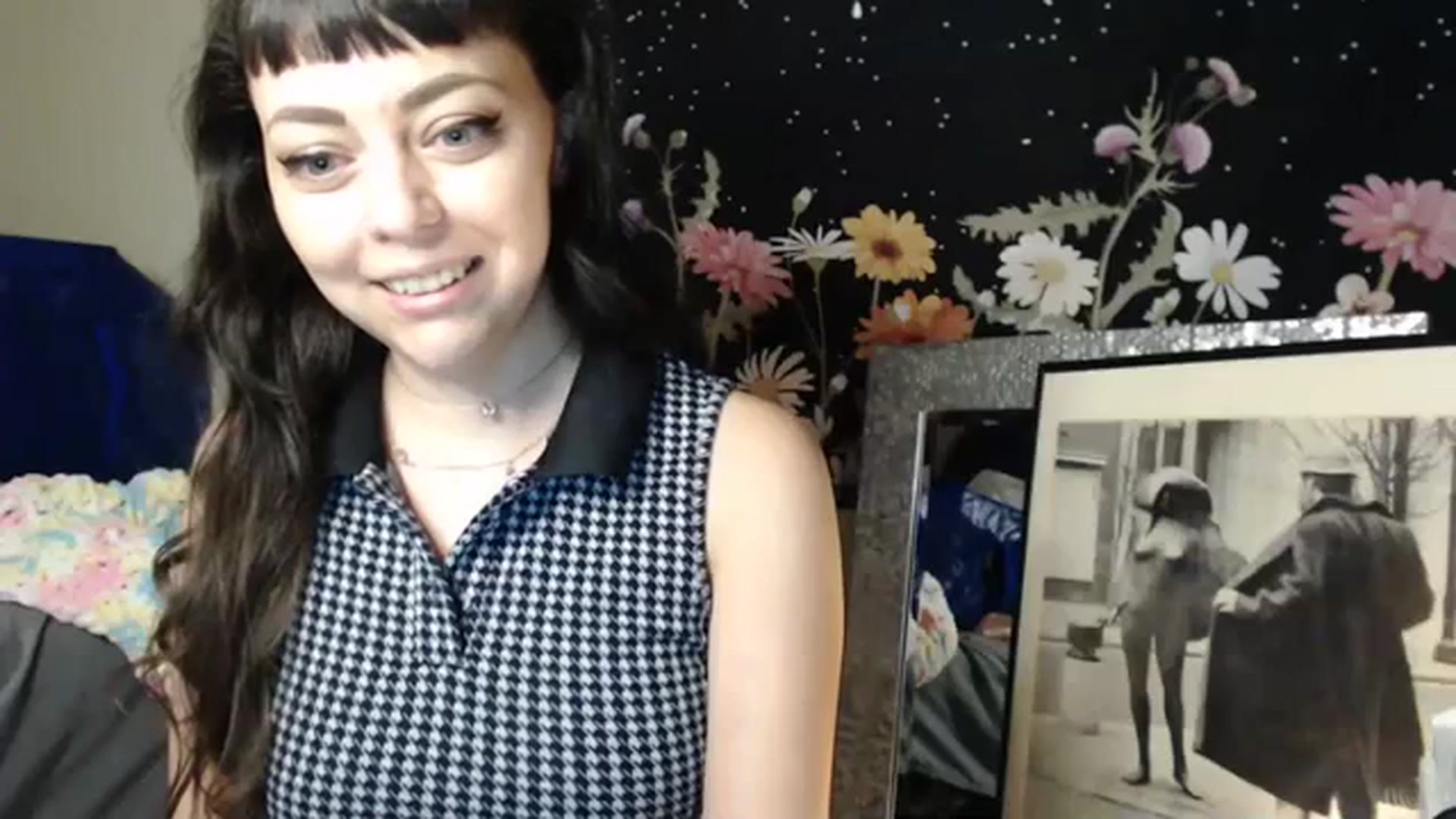 Gallery image thumbnail from PrincessZoe's myfreecams stream on, 07/16/2023, 05:07 image 13 of 20