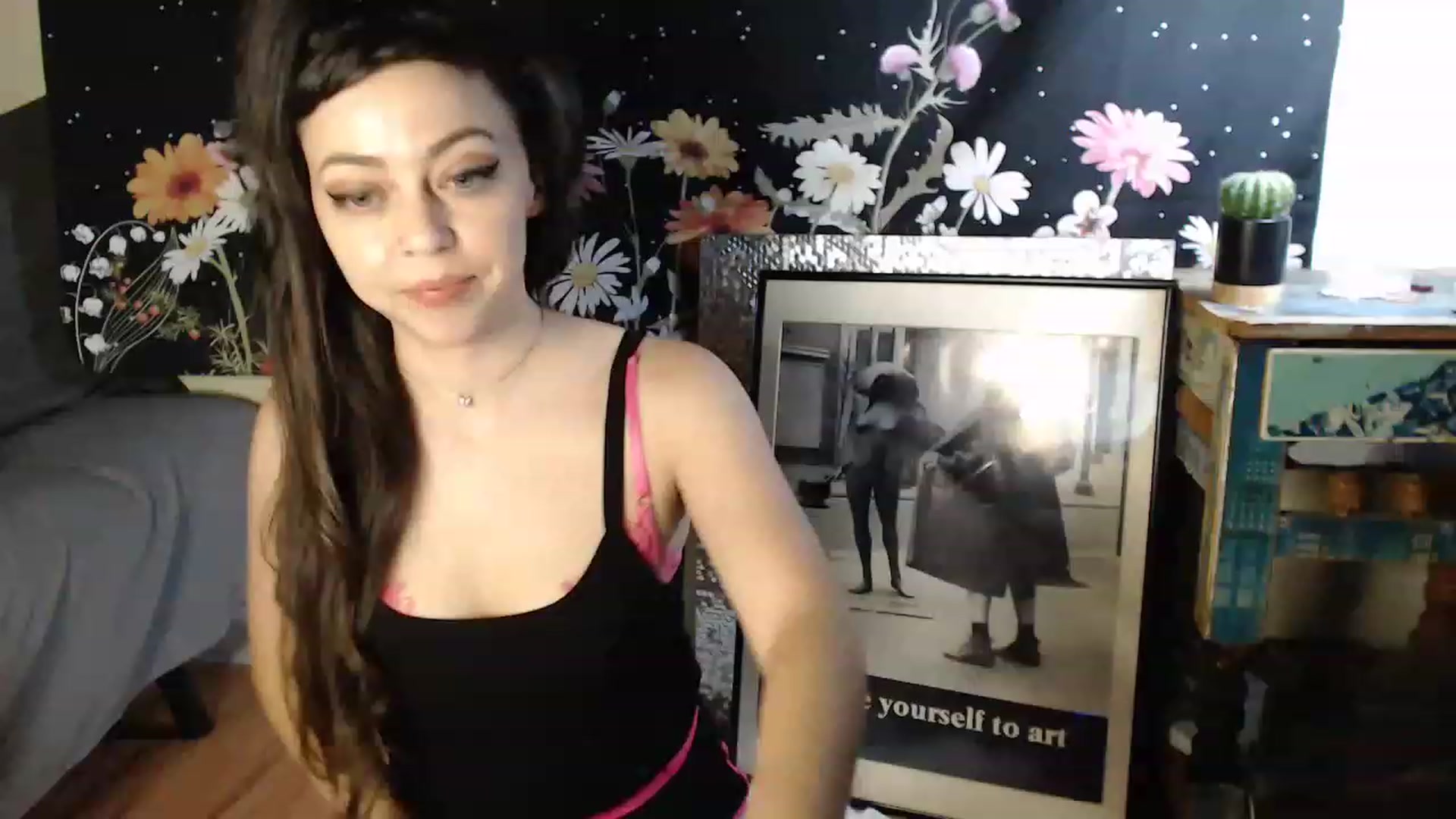 Gallery image thumbnail from PrincessZoe's myfreecams stream on, 07/18/2023, 05:51 image 6 of 20