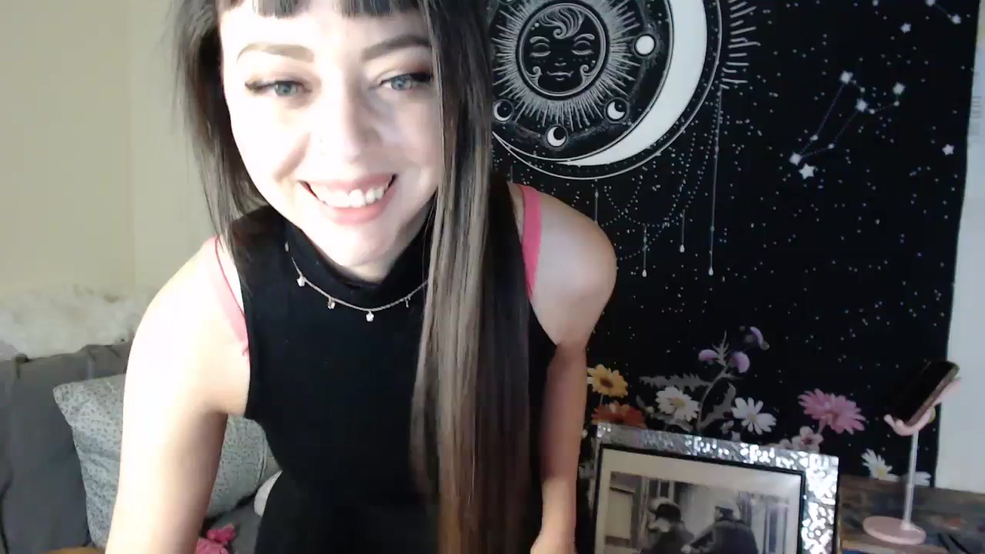 Gallery image thumbnail from PrincessZoe's myfreecams stream on, 07/20/2023, 02:42 image 14 of 20