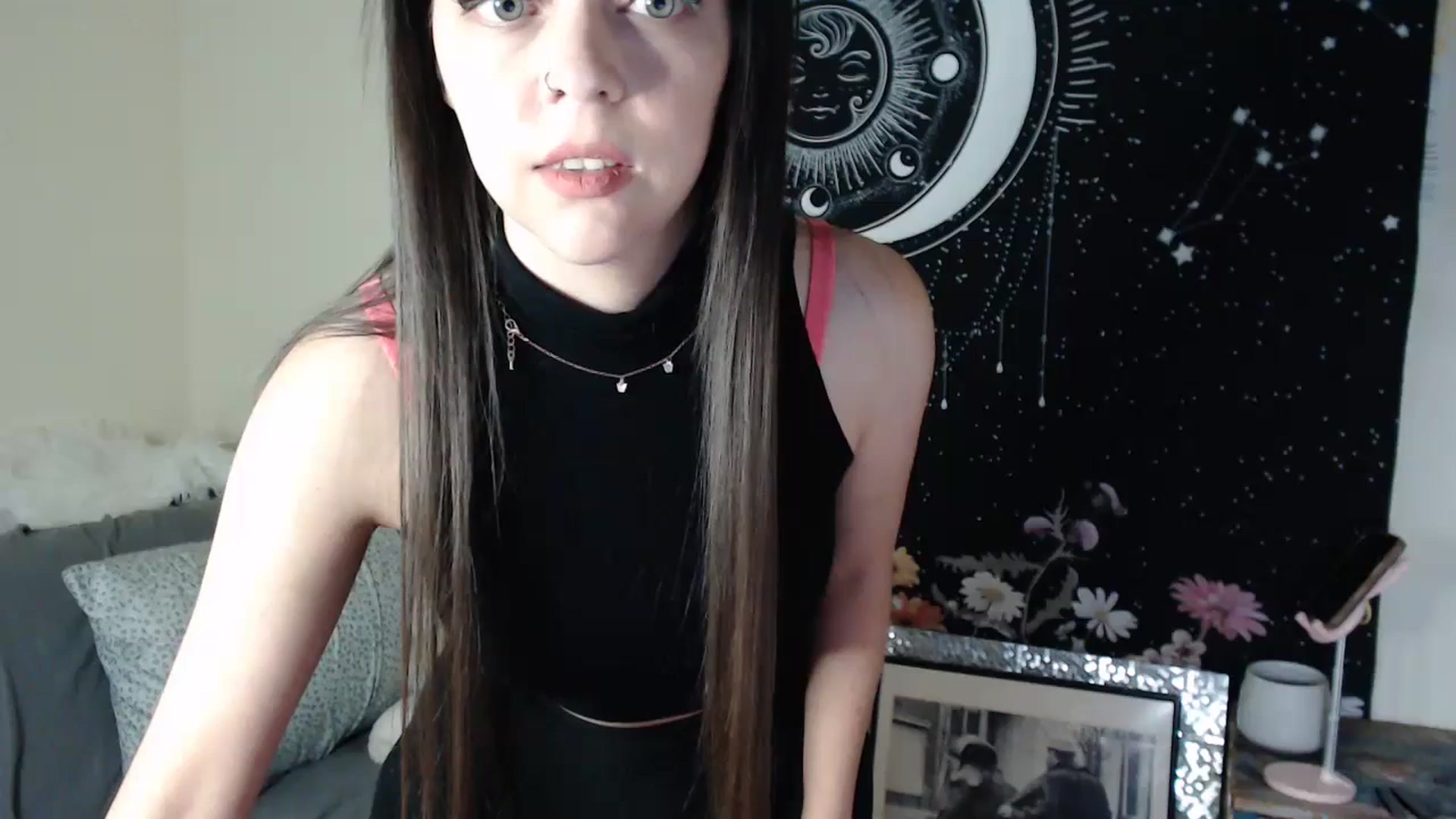 Gallery image thumbnail from PrincessZoe's myfreecams stream on, 07/20/2023, 02:42 image 1 of 20
