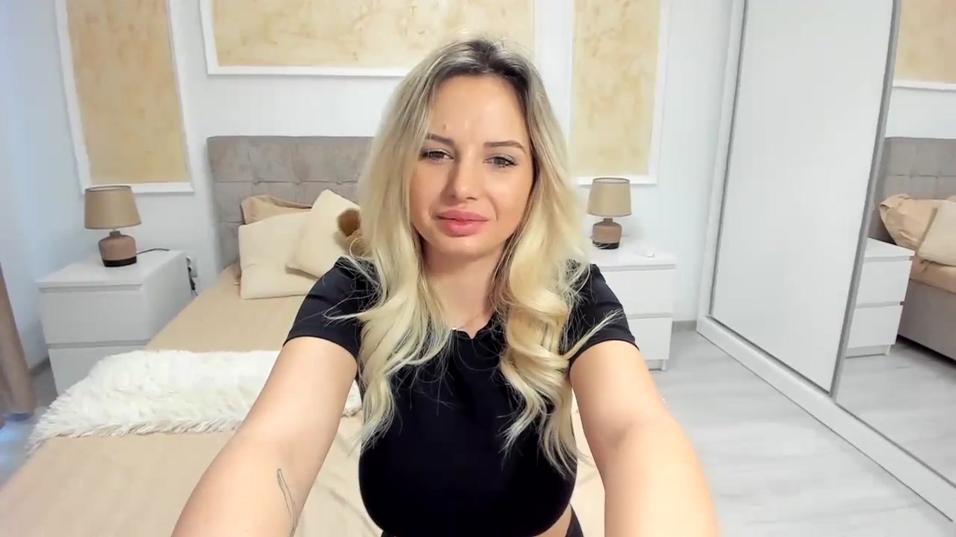 Gallery image thumbnail from Princess_Deea's myfreecams stream on, 12/26/2023, 15:07 image 10 of 20