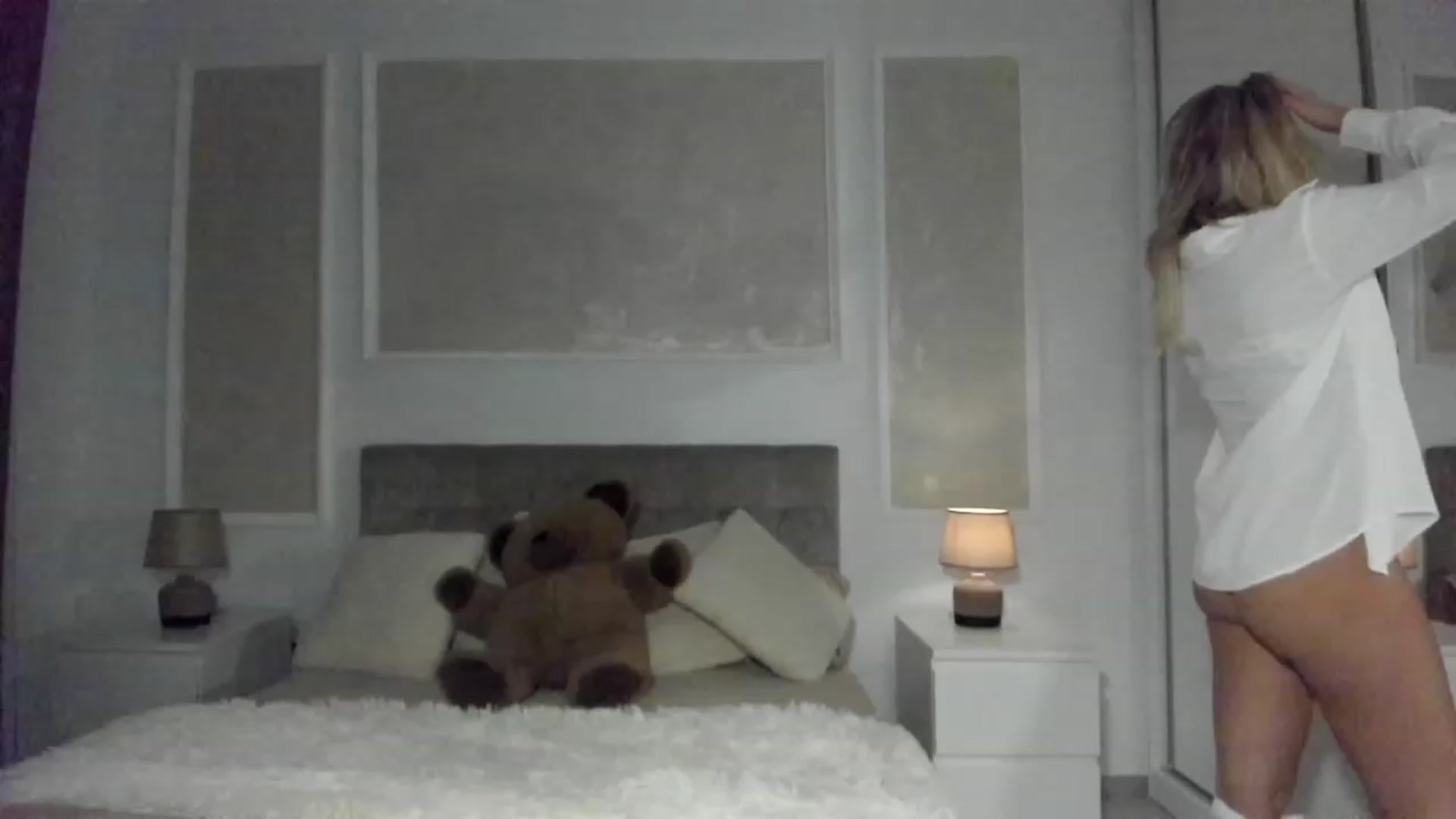 Gallery image thumbnail from Princess_Deea's myfreecams stream on, 02/26/2024, 18:17 image 19 of 20