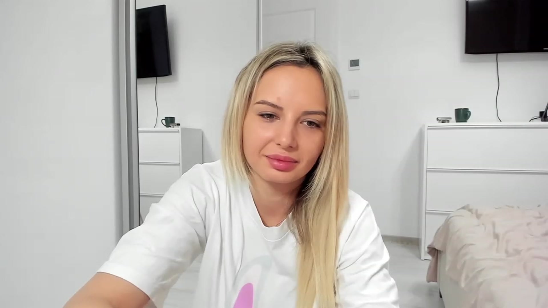 Gallery image thumbnail from Princess_Deea's myfreecams stream on, 03/11/2024, 13:34 image 18 of 20