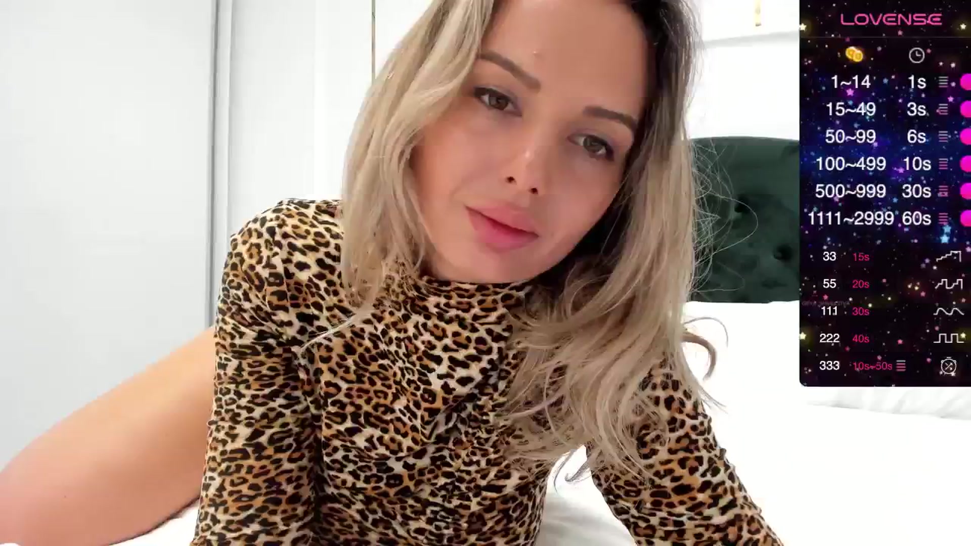Gallery image thumbnail from Princess_Deea's myfreecams stream on, 10/01/2024, 15:36 image 3 of 20