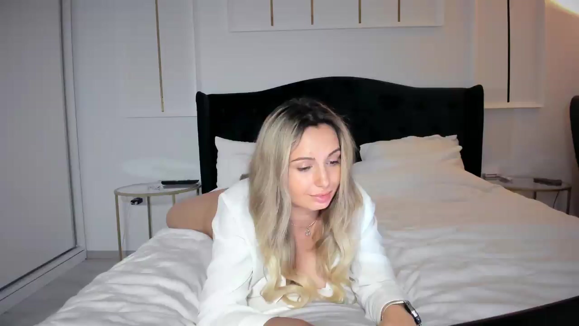 Gallery image thumbnail from Princess_Deea's myfreecams stream on, 05/26/2026, 20:20 image 13 of 20