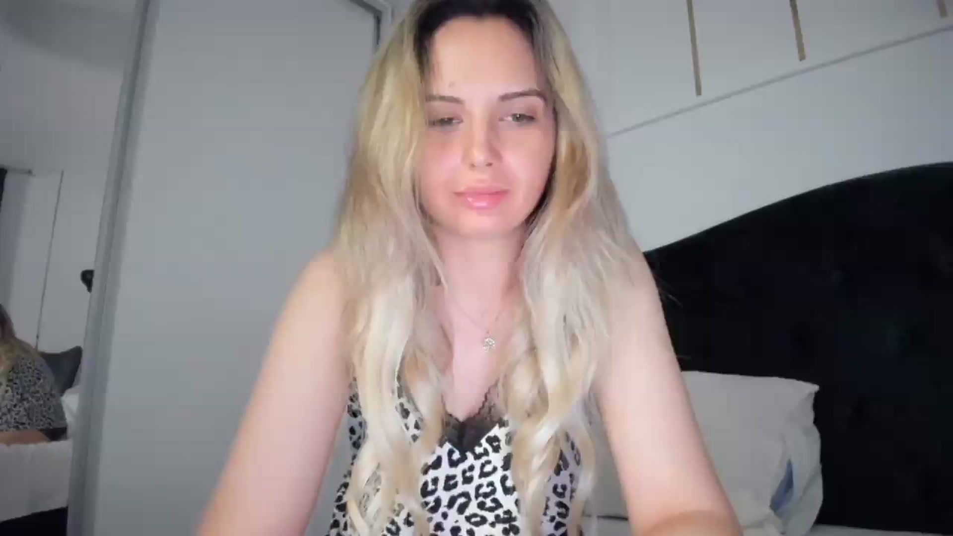 Gallery image thumbnail from Princess_Deea's myfreecams stream on, 06/19/2026, 20:37 image 9 of 20