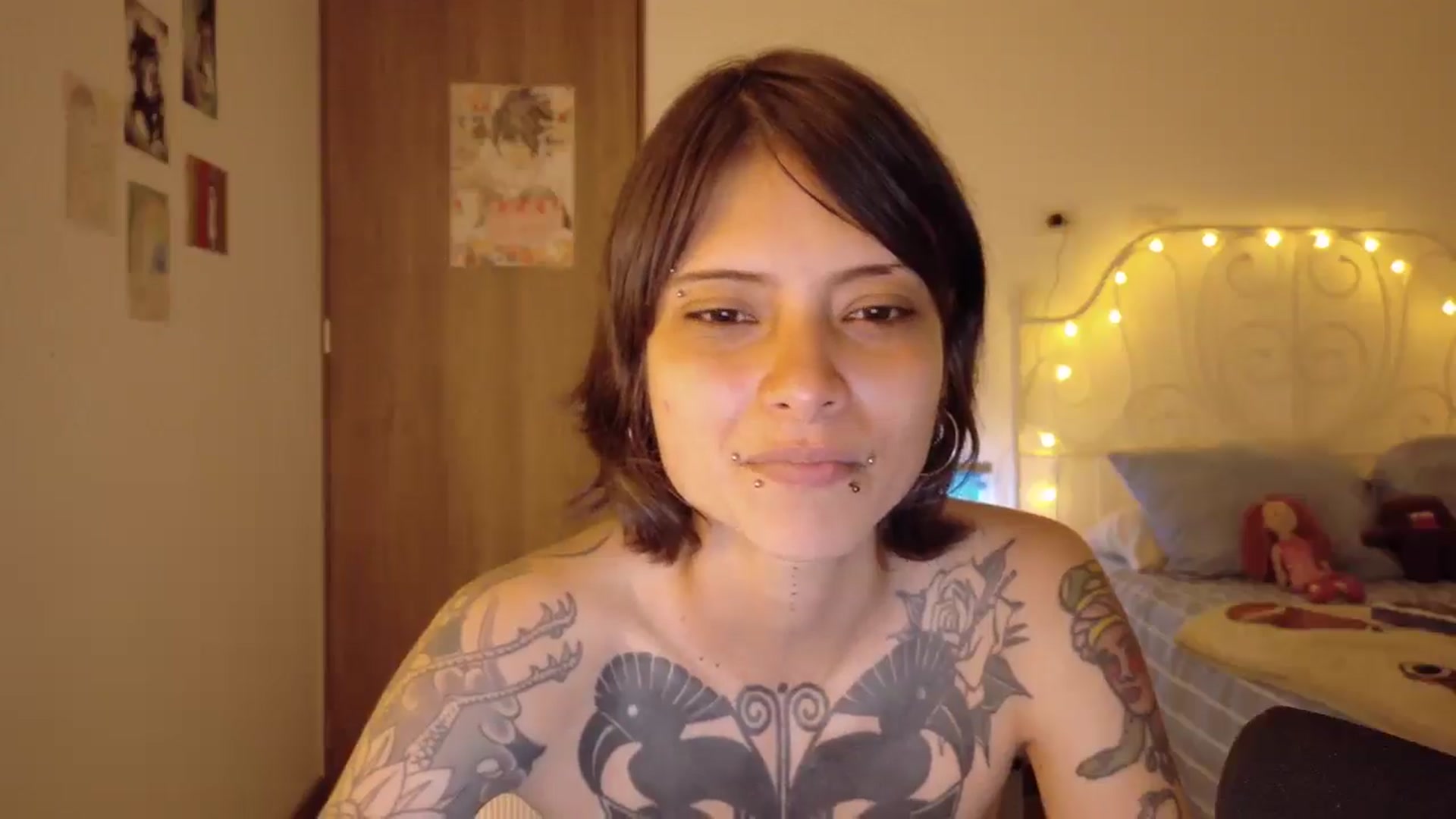 Gallery image thumbnail from Princess_garu's myfreecams stream on, 12/25/2025, 05:21 image 9 of 20