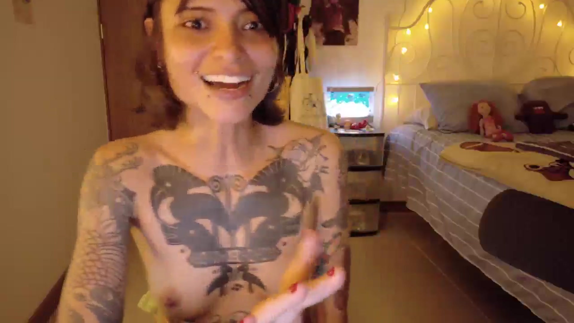 Gallery image thumbnail from Princess_garu's myfreecams stream on, 12/25/2025, 05:21 image 18 of 20