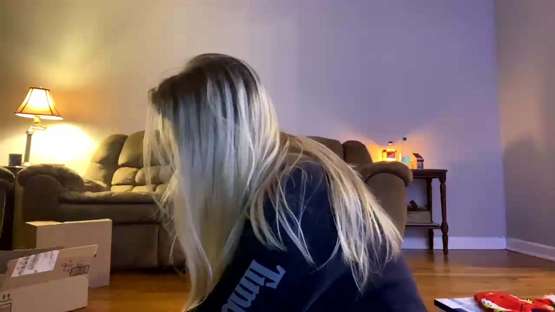 Gallery image thumbnail from Princesshann1's myfreecams stream on, 12/23/2024, 24:46 image 1 of 20