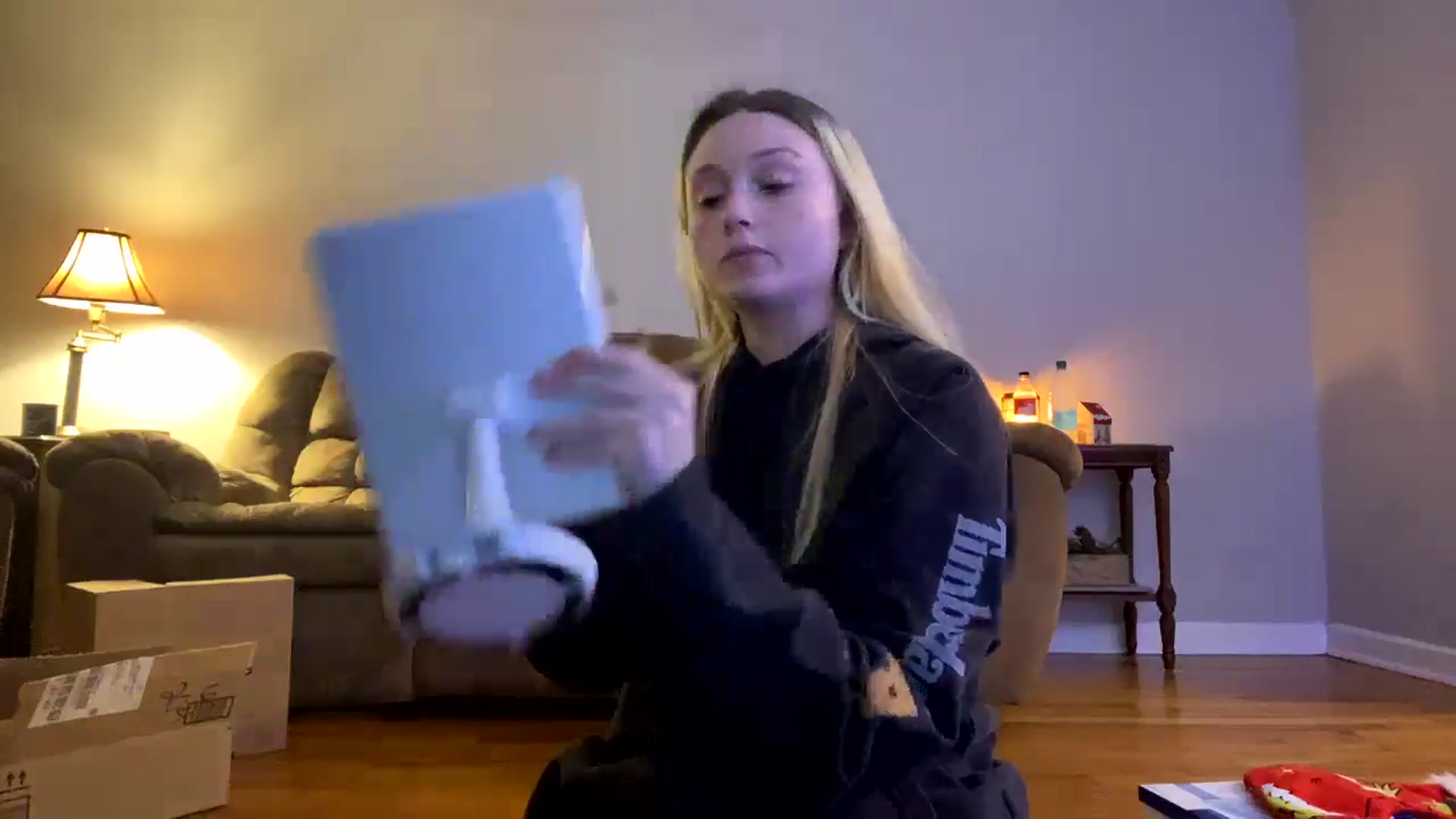 Gallery image thumbnail from Princesshann1's myfreecams stream on, 12/23/2024, 24:46 image 4 of 20