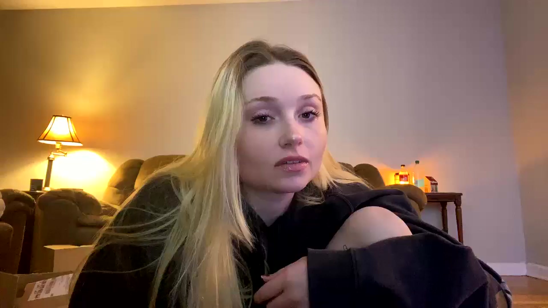 Gallery image thumbnail from Princesshann1's myfreecams stream on, 12/23/2024, 24:46 image 17 of 20