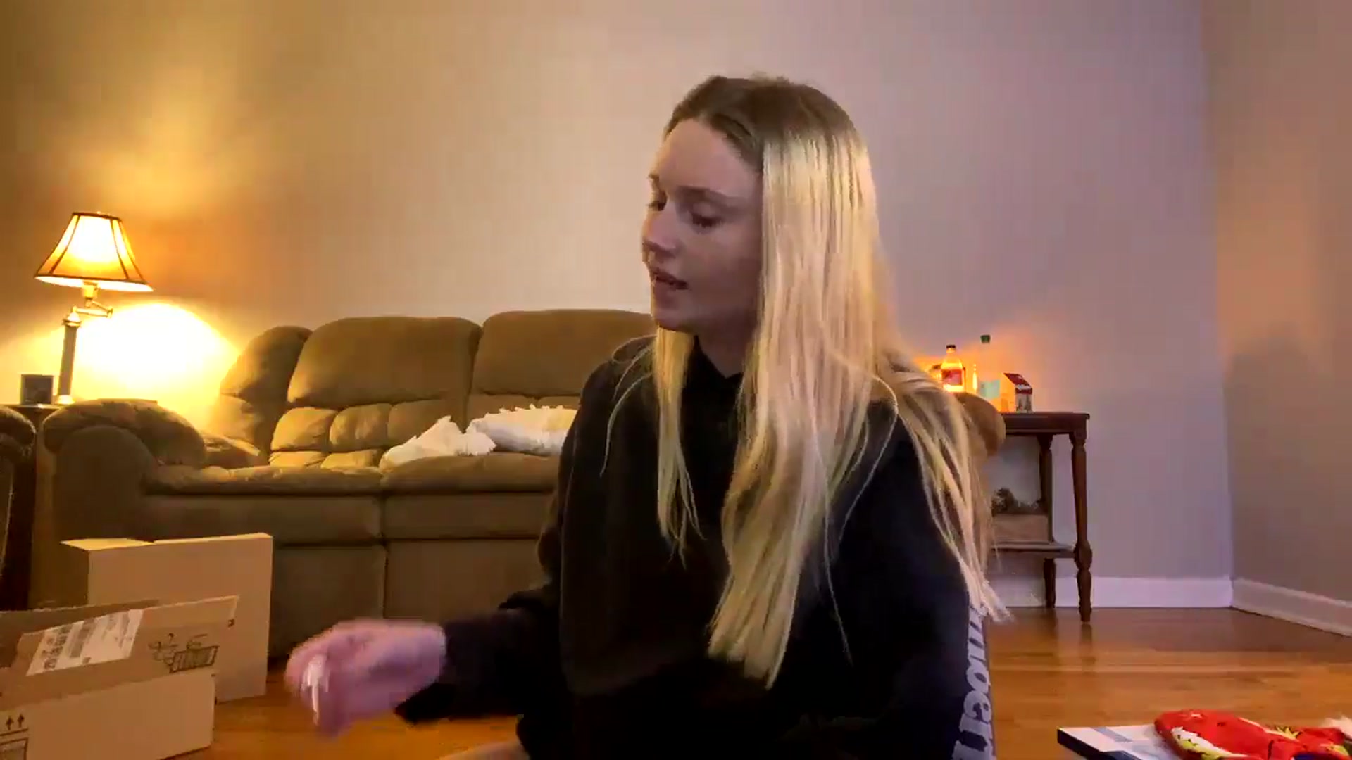 Gallery image thumbnail from Princesshann1's myfreecams stream on, 12/23/2024, 24:46 image 5 of 20