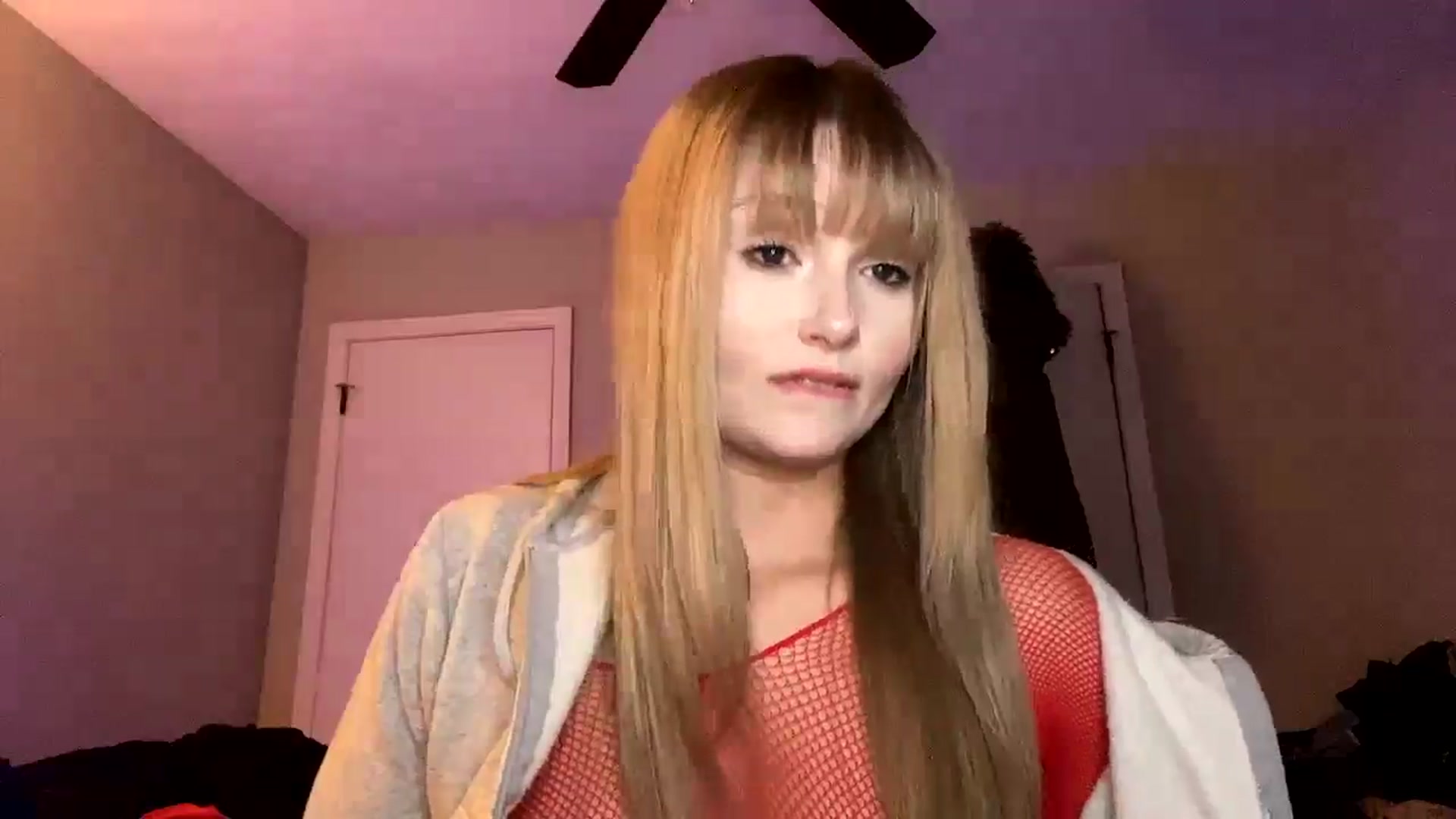 Gallery image thumbnail from Princesshann1's myfreecams stream on, 01/02/2025, 09:45 image 6 of 20