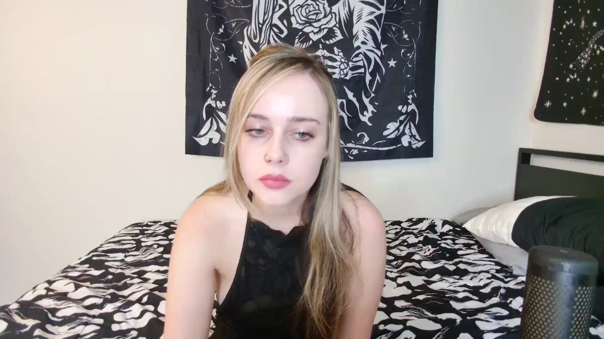 Gallery image thumbnail from Princesslunar's myfreecams stream on, 07/07/2025, 19:01 image 5 of 20