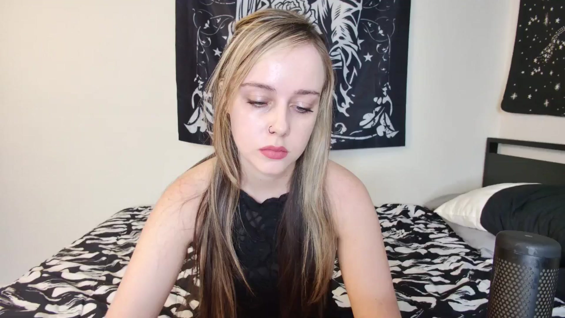 Gallery image thumbnail from Princesslunar's myfreecams stream on, 07/07/2025, 19:01 image 14 of 20