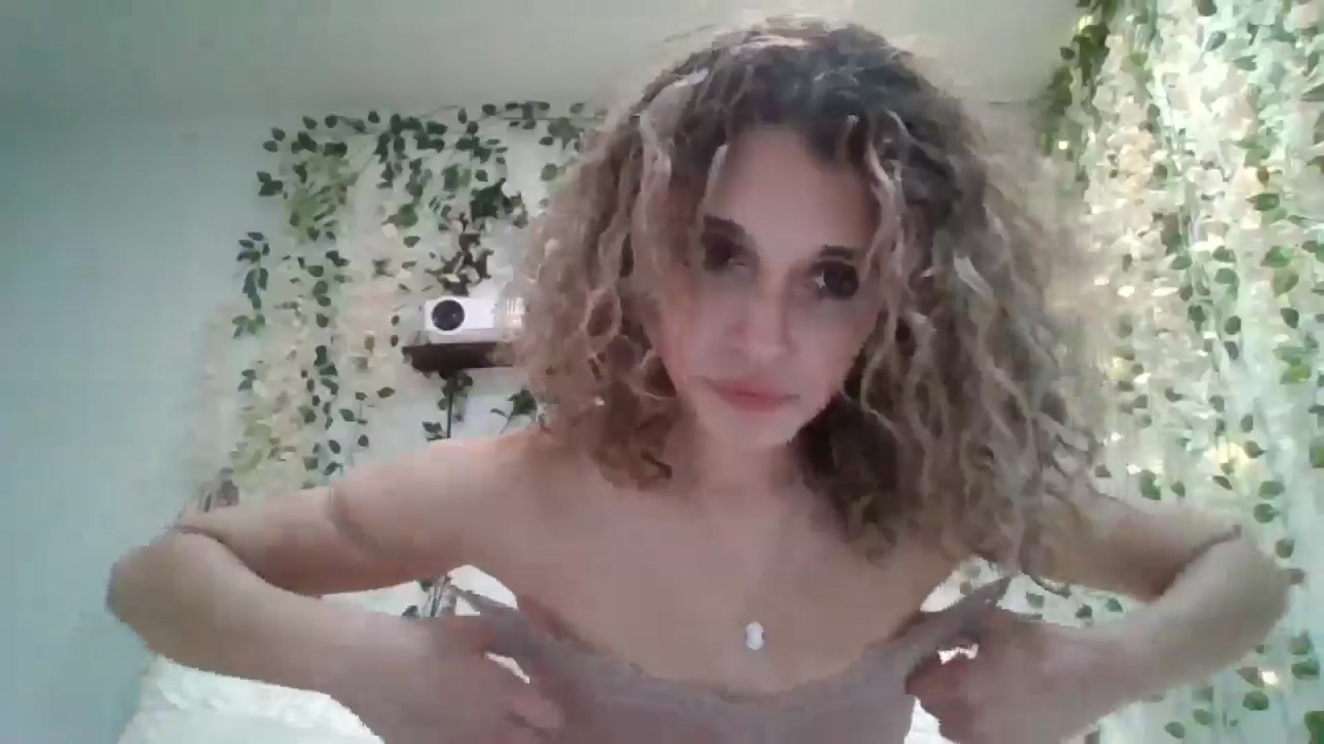 Gallery image thumbnail from Princessryry9's myfreecams stream on, 02/21/2025, 11:54 image 8 of 20