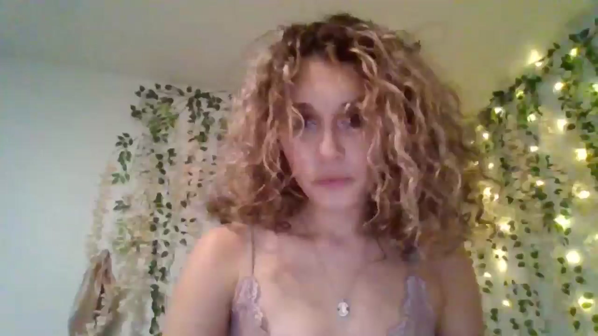 Gallery image thumbnail from Princessryry9's myfreecams stream on, 02/21/2025, 11:54 image 18 of 20