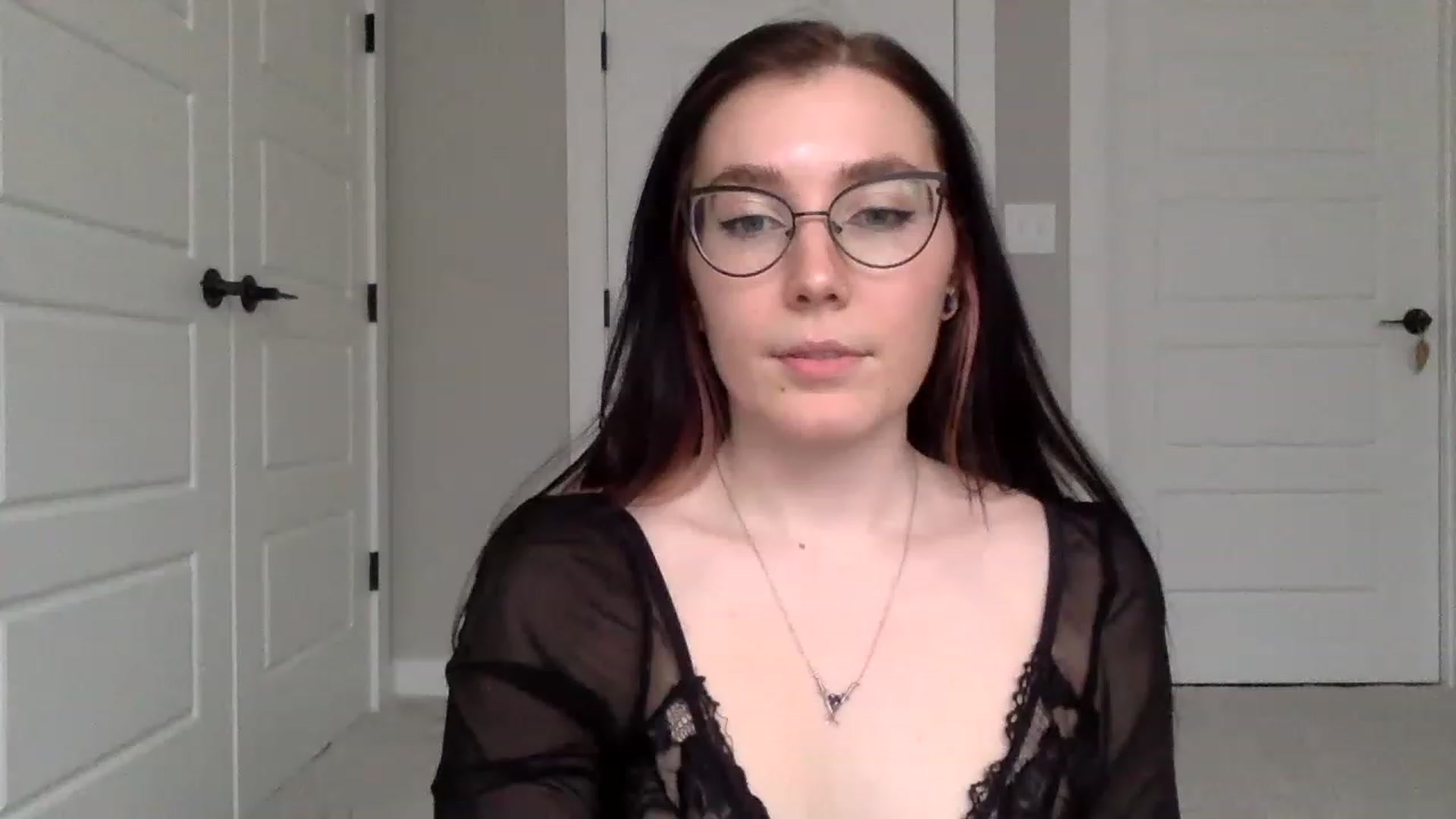 Gallery image thumbnail from Princesss25's myfreecams stream on, 01/29/2023, 17:37 image 16 of 20