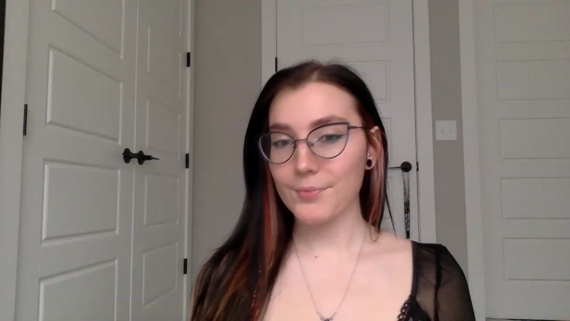 Gallery image thumbnail from Princesss25's myfreecams stream on, 01/29/2023, 17:37 image 2 of 20