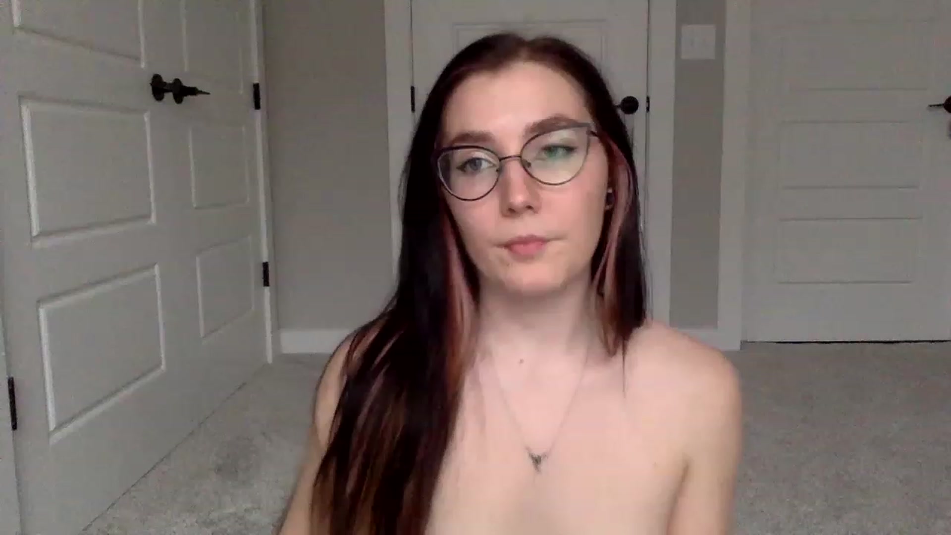 Gallery image thumbnail from Princesss25's myfreecams stream on, 01/29/2023, 21:20 image 3 of 20
