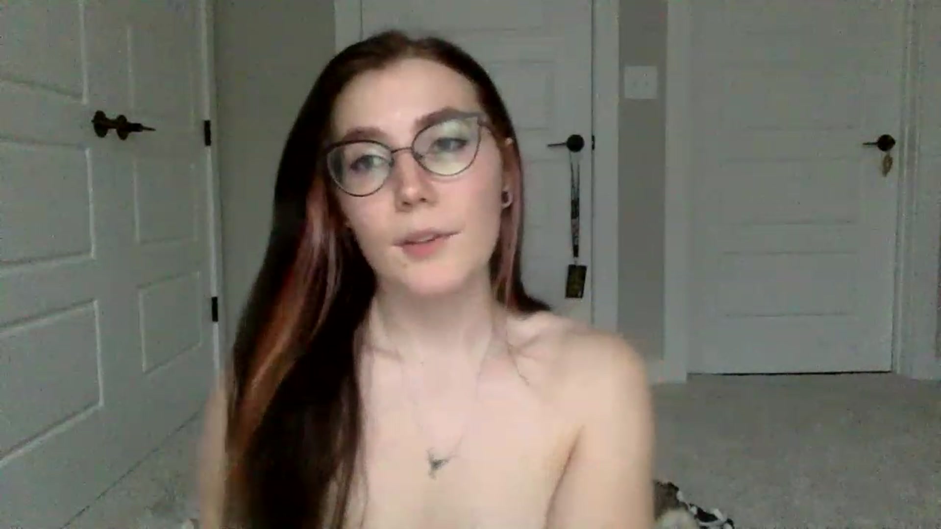 Gallery image thumbnail from Princesss25's myfreecams stream on, 01/29/2023, 22:06 image 18 of 20