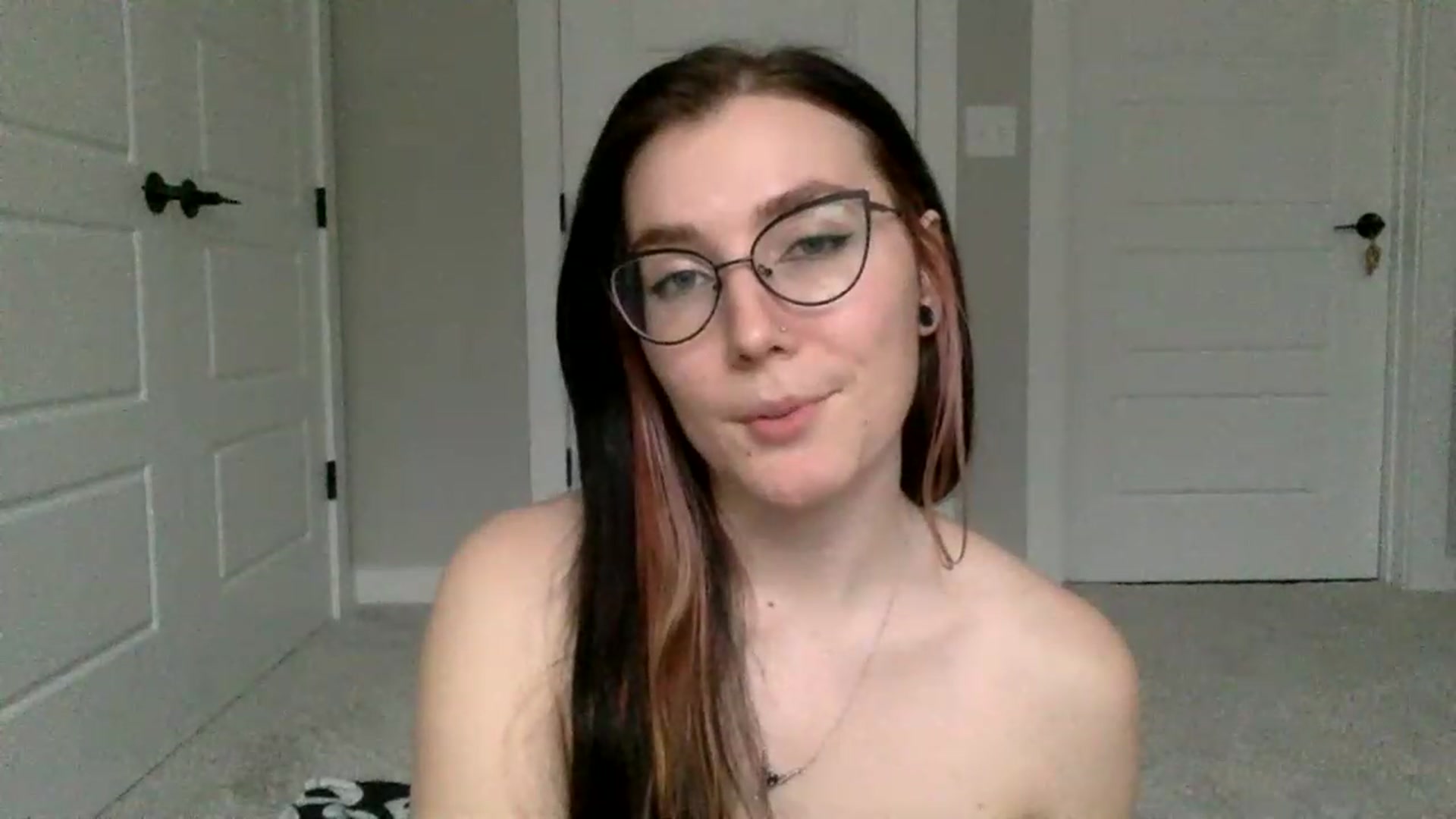 Gallery image thumbnail from Princesss25's myfreecams stream on, 01/29/2023, 22:06 image 16 of 20