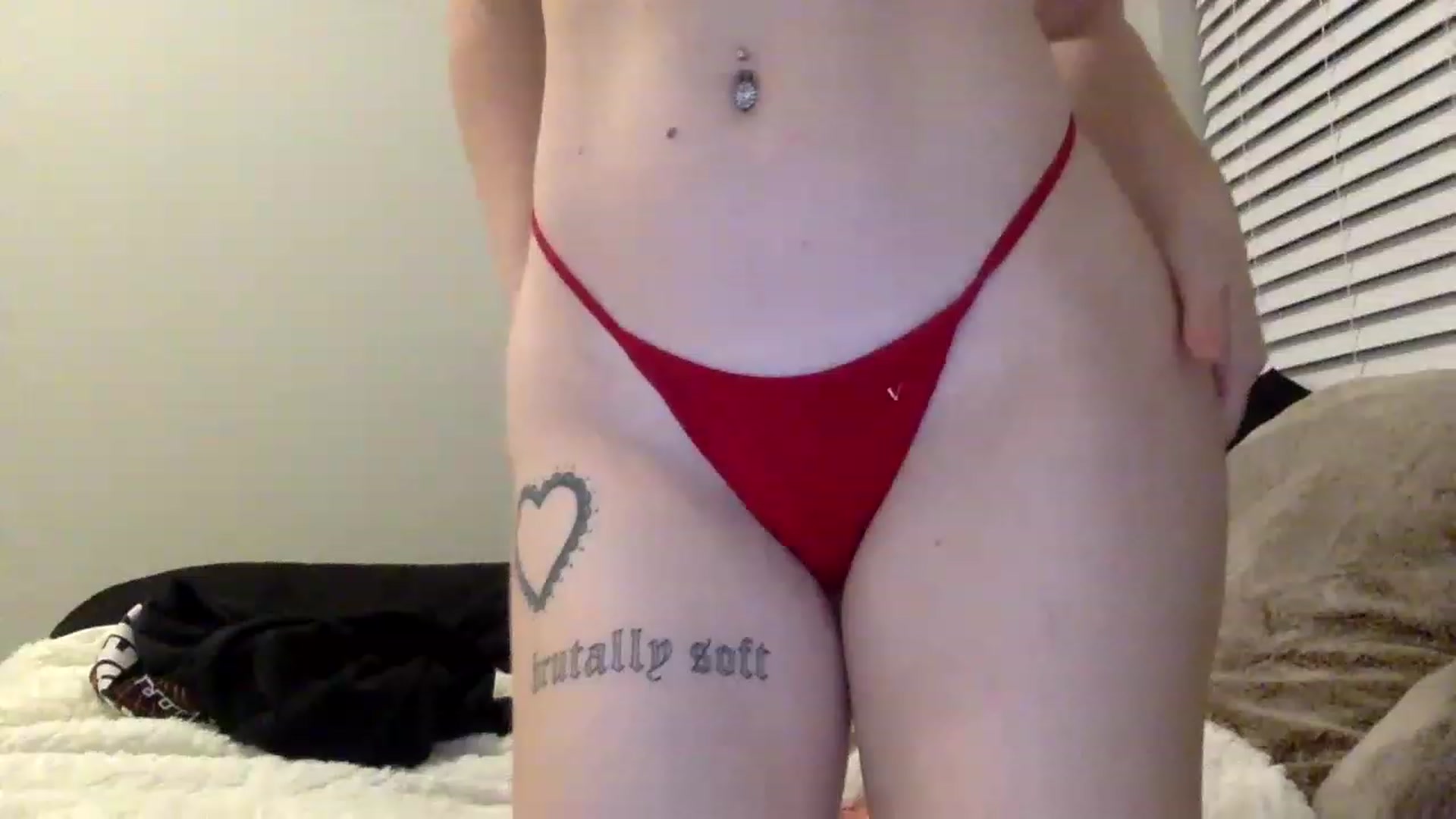 Gallery image thumbnail from Princesss25's myfreecams stream on, 01/31/2023, 01:41 image 16 of 20