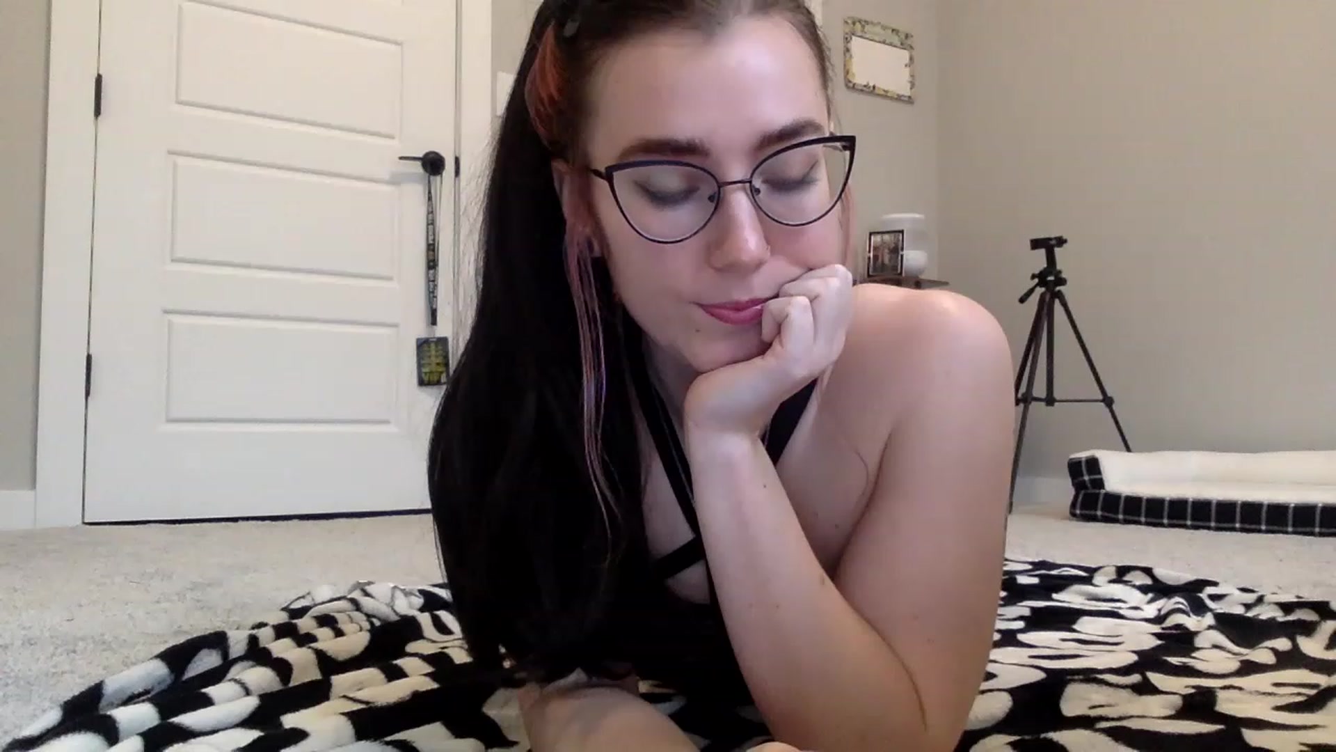 Gallery image thumbnail from Princesss25's myfreecams stream on, 01/31/2023, 16:23 image 14 of 20