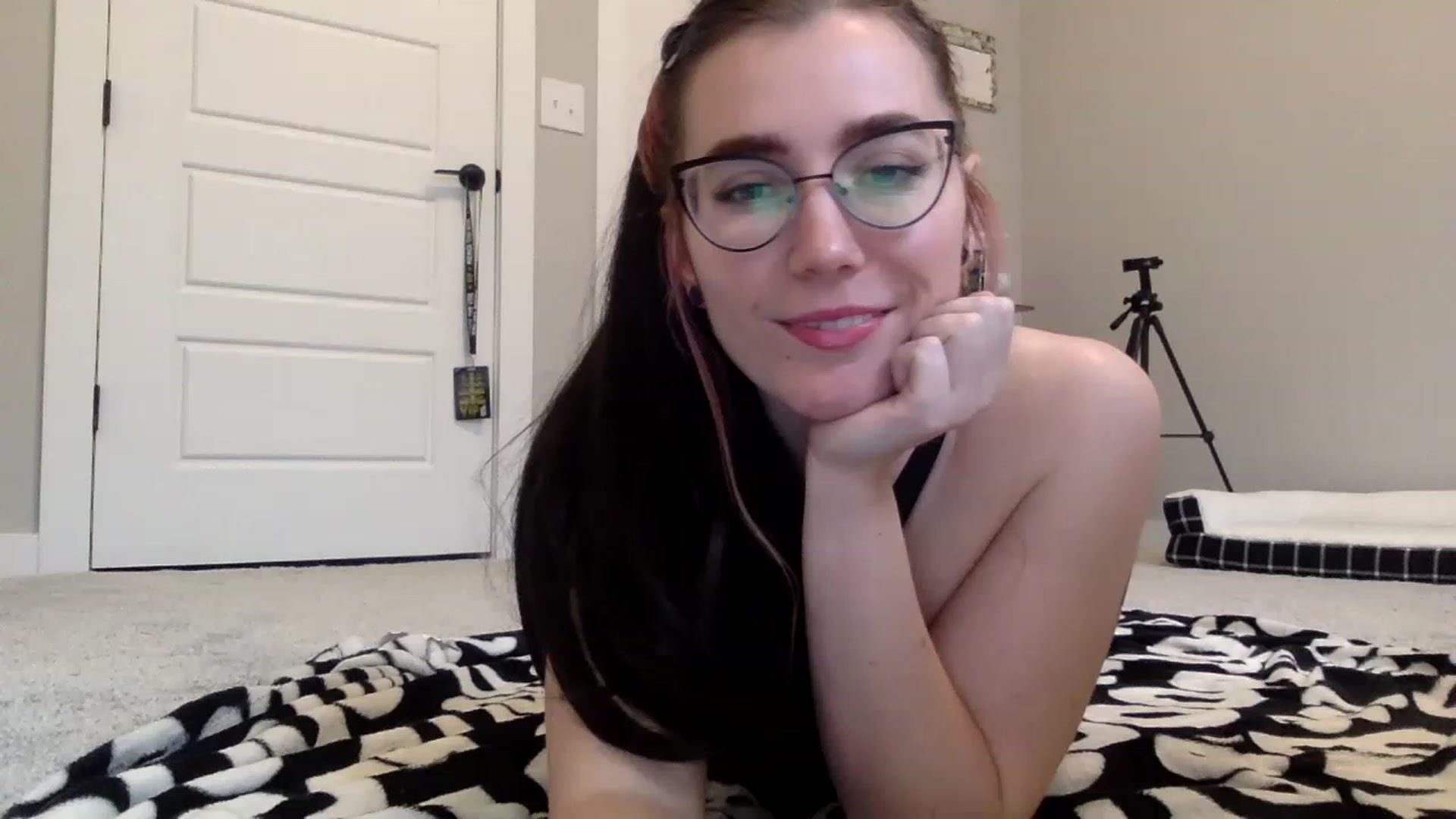 Gallery image thumbnail from Princesss25's myfreecams stream on, 01/31/2023, 16:23 image 6 of 20