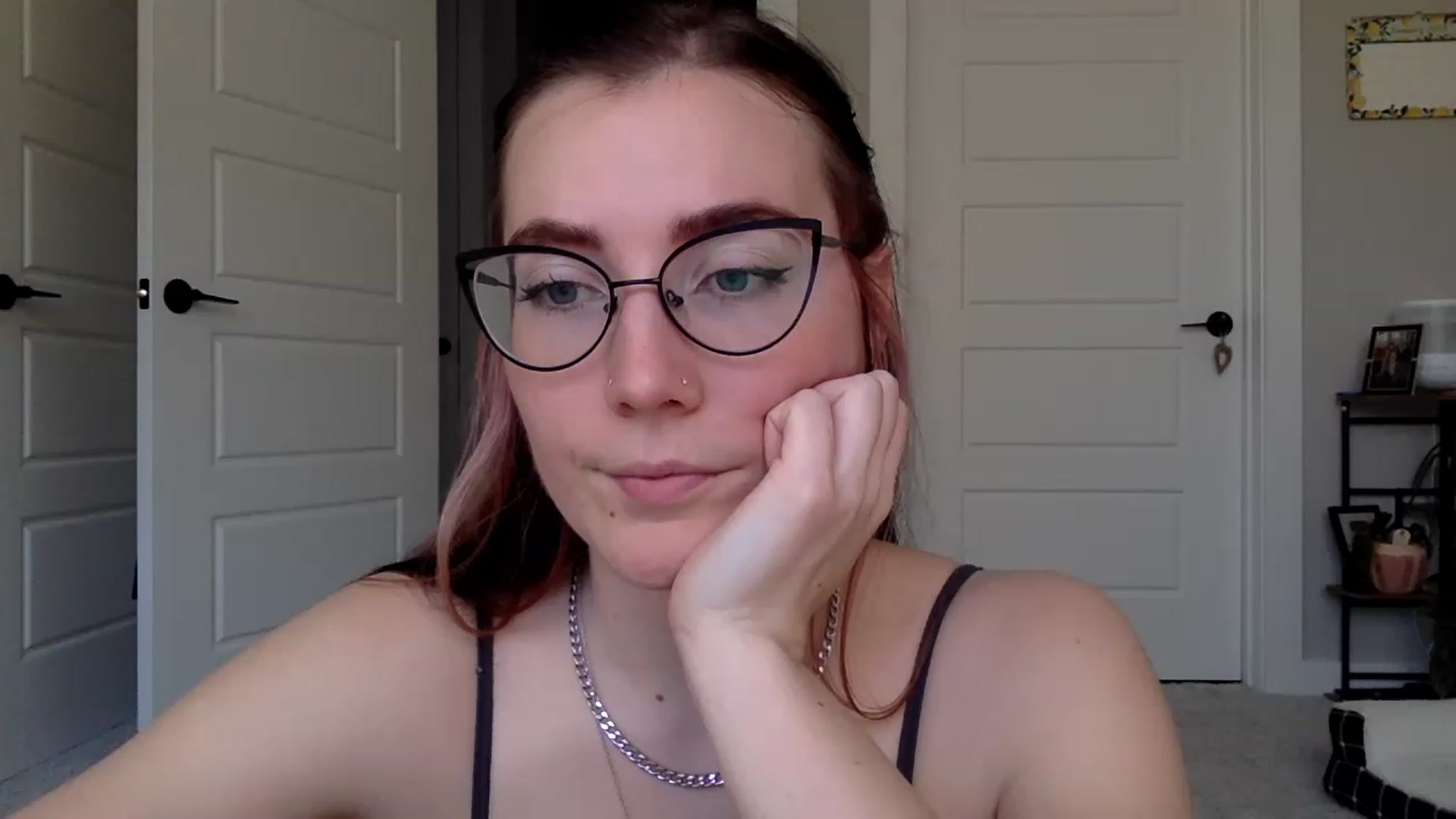 Gallery image thumbnail from Princesss25's myfreecams stream on, 02/03/2023, 23:01 image 7 of 20
