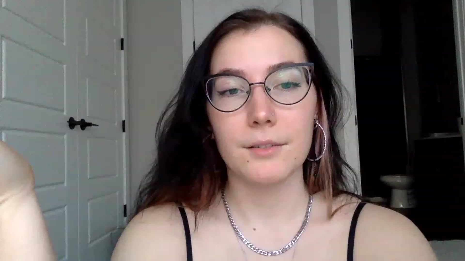 Gallery image thumbnail from Princesss25's myfreecams stream on, 02/06/2023, 15:51 image 4 of 20