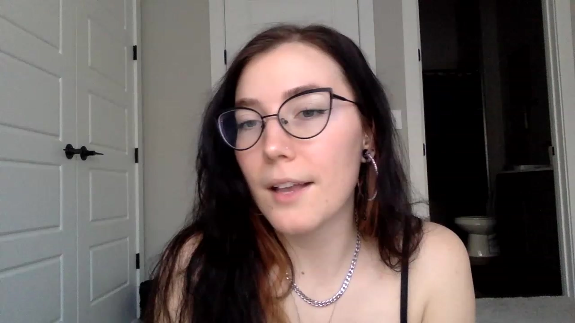 Gallery image thumbnail from Princesss25's myfreecams stream on, 02/06/2023, 15:51 image 7 of 20