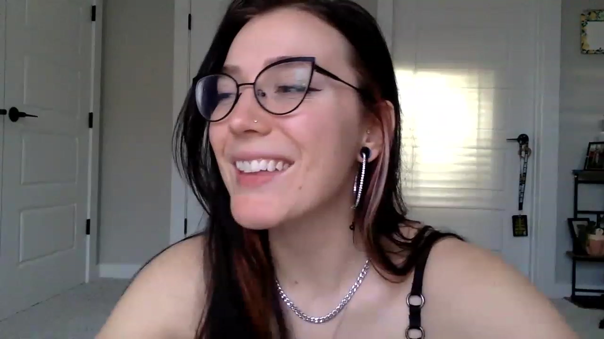 Gallery image thumbnail from Princesss25's myfreecams stream on, 02/07/2023, 14:04 image 12 of 20