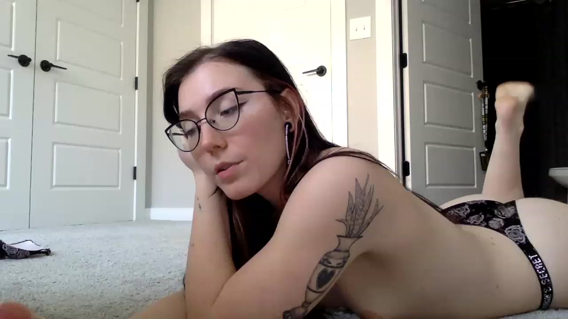 Gallery image thumbnail from Princesss25's myfreecams stream on, 02/07/2023, 15:41 image 6 of 20