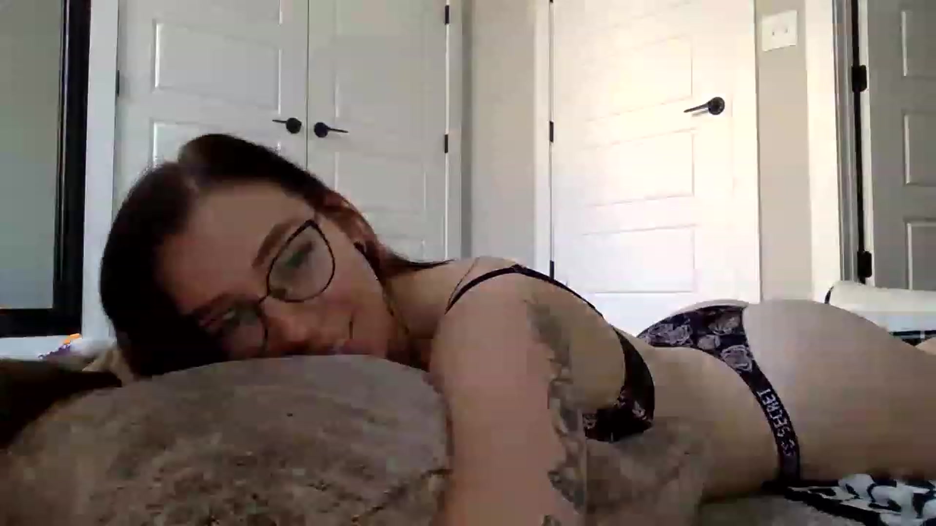 Gallery image thumbnail from Princesss25's myfreecams stream on, 02/07/2023, 15:41 image 19 of 20