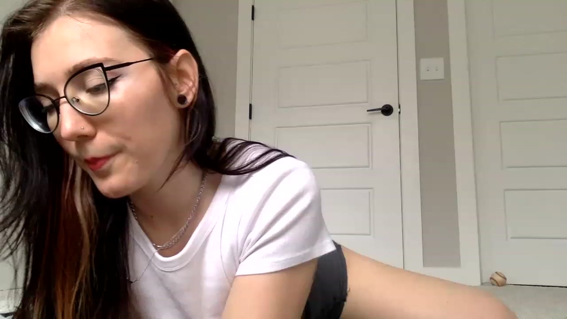 Gallery image thumbnail from Princesss25's myfreecams stream on, 02/15/2023, 17:36 image 15 of 20
